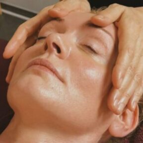 Anti-Age Facial with Cupping