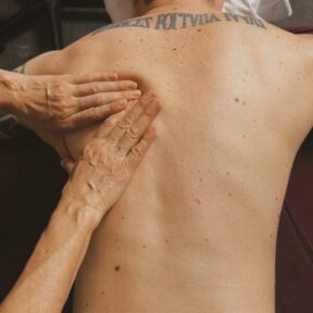 Menarini Italian massage: relaxing and draining hemolymphatic massage